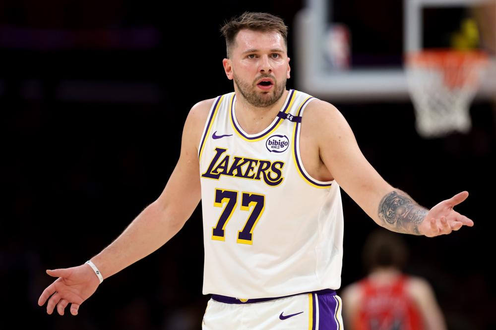 NBA战报：波特33分10板，篮网113-103击败公牛