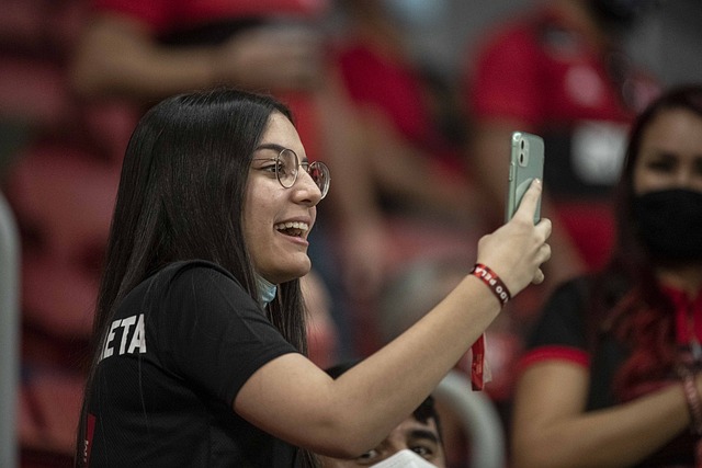 依然不可小 依然不可小